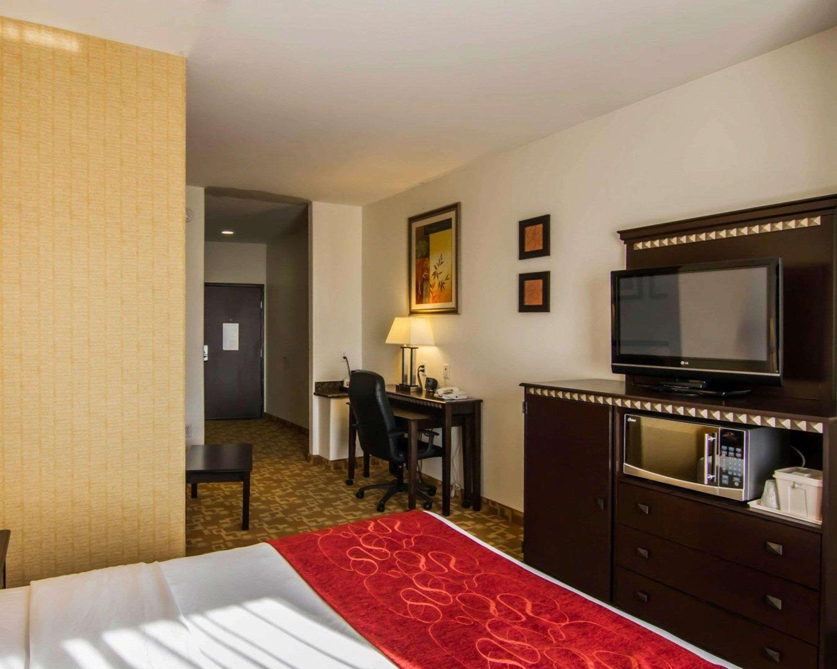 Comfort Suites West Dallas - Cockrell Hill Esterno foto