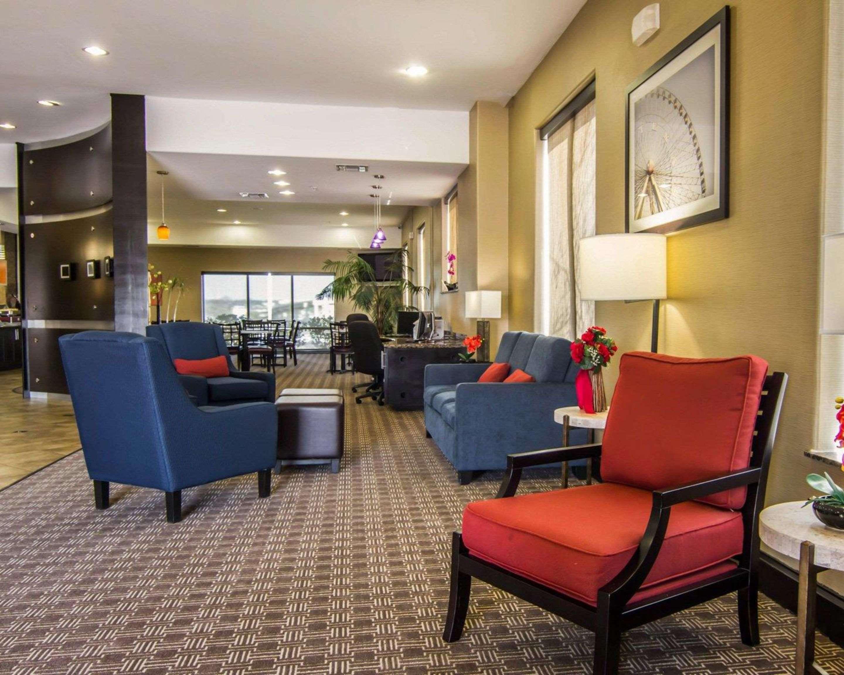Comfort Suites West Dallas - Cockrell Hill Esterno foto